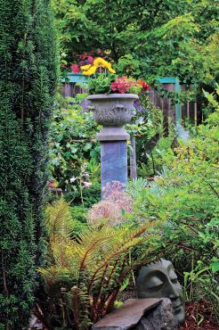 Debbie Teashon's Rainy Side Garden