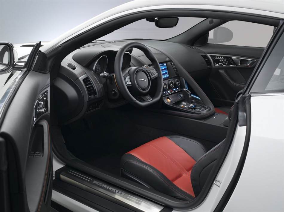 Jag_F-TYPE_R_Interior