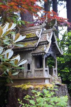 Jim Valley: Thai spirit house