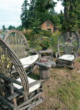 Country Charm — History, family take center stage at Fox Island home