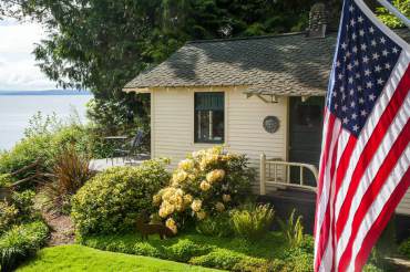 Jean Boyle and Bethany McDonald — A Tale of Two Sisters and Their Gardens