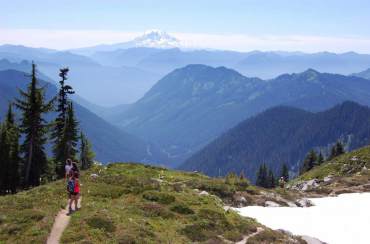  Hiking at Mount Rainier provides spectacular views and wildlife watching opportunities.