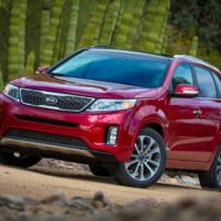 The 2015 Kia Sorento styling is crisp and contemporary.