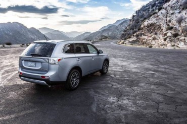 The Mitsubishi Outlander has a handy power tailgate.