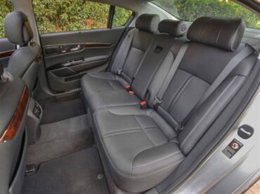 Rear seats recline with the VIP option. Space and comfort are impressive.