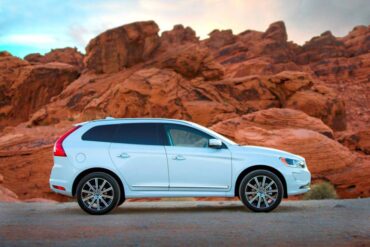 The handsome 2015 Volvo XC60 is an SUV, but it has more of a sport wagon look than many competitors. 