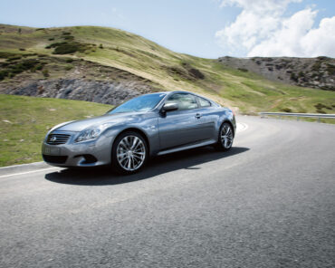 The 2015 Infiniti Q60S is a luxury sports car that loves the open road and long distance touring. 