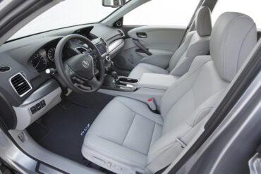 2016 Acura RDX interior features quality materials. Front seats are heated and cooled as part of the Advance Package.