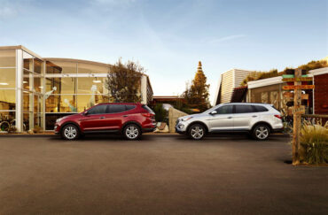 The Santa Fe Sport (left) is the 5-passenger version of the 7-passenger Santa Fe (right).