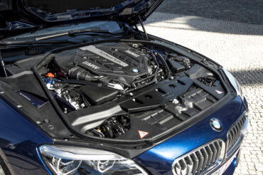 6 Series engines choices are a 315-hp inline six and a 415-hp V-8.