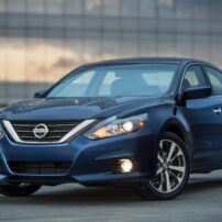 The 2016 Nissan Altima shares front end styling cues with other Nissan products and is easily recognized as a Nissan.