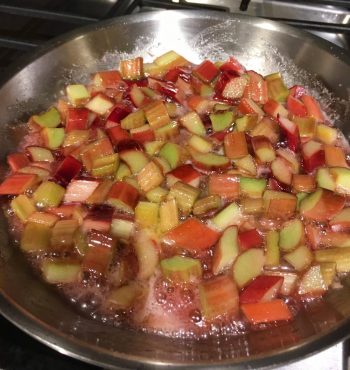 Ice cream sauce just beginning to simmer