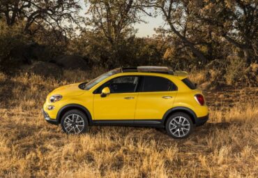 The 2016 Fiat 500X is equally at home in the city or the country.