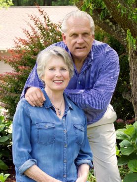 An English Country Cottage in Hansville - Roy and Barbara Wilson