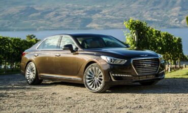 2017 Genesis G90