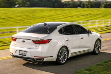 2017 Kia Cadenza