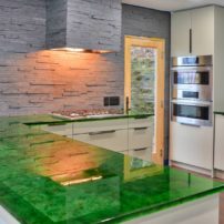 Glass kitchen countertop by Evolution Glass