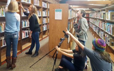 Digital movie making with iPad kits at the Bremerton Branch of Kitsap Regional Library (Photo courtesy Megan Burton)