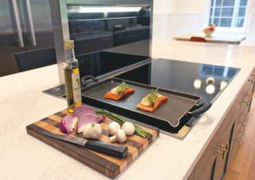 Miele downdraft system lights up and can disappear when not in use