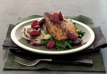 Seared Salmon with Spinach and Grapes