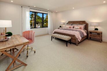 Staged bedroom (Photo courtesy Clarity Northwest Photography)