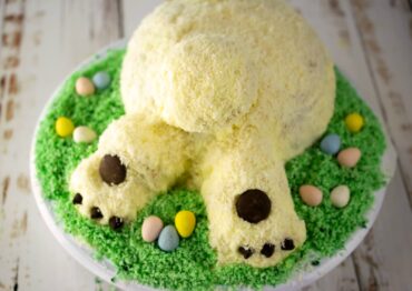 Easter bunny butt cake