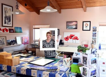 Photographer Dinah Satterwhite working in studio (Photo courtesy Dinah Satterwhite)