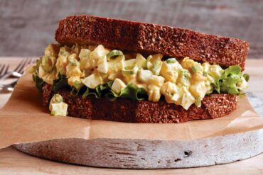 Simple Egg-Salad Sandwich