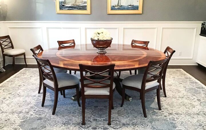 Formal dining room with round table