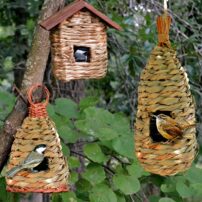 Roosting pockets provide some needed insulation for birds and are easy for them to enter and exit. (Photo courtesy Gardeners Supply Company)