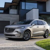 2022-Buick-Enclave-Avenir-010.jpg