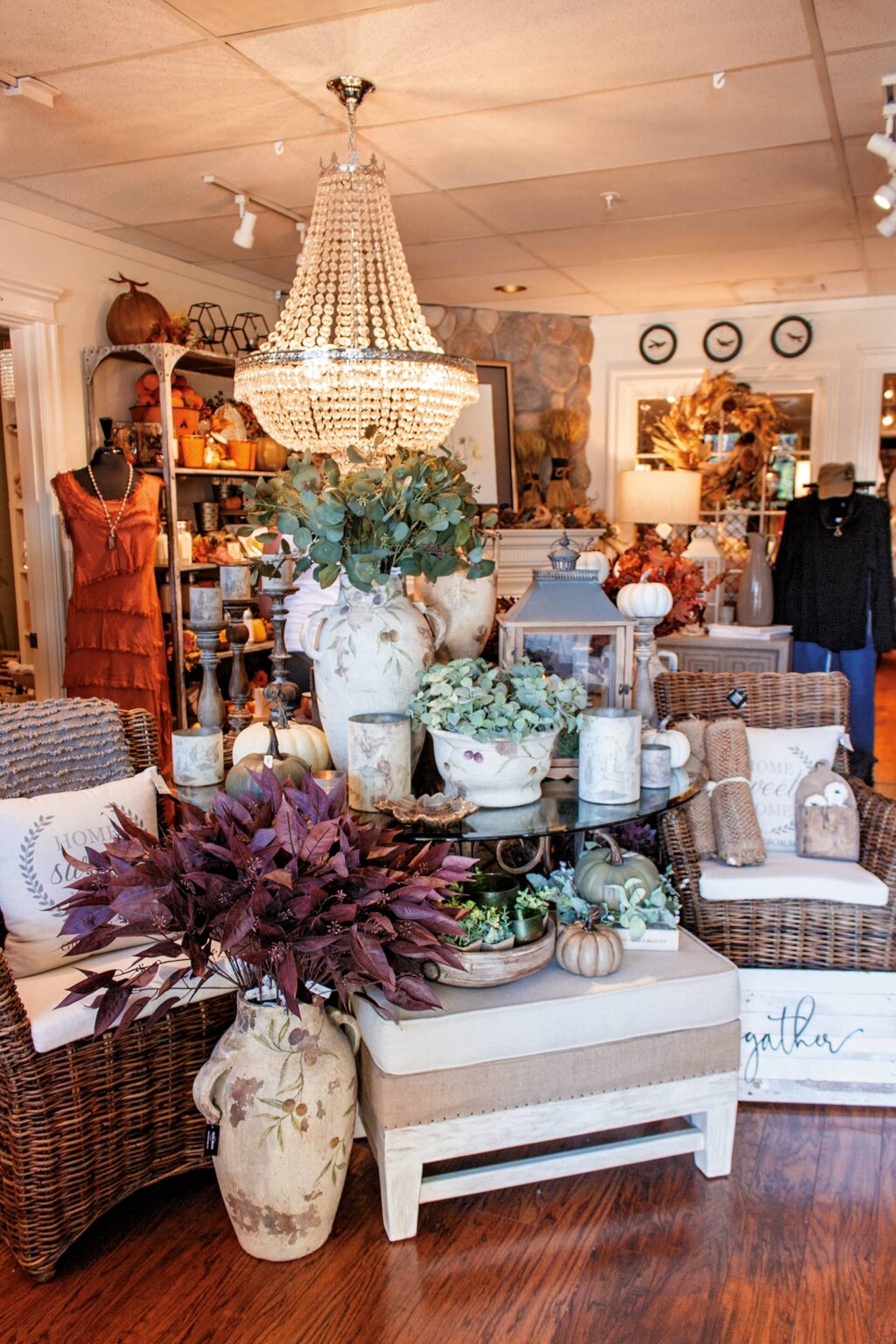 Shopping at Dolly Mama Boutique Featured, People & Places