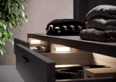 HIDDI cabinet lighting by Richelieu