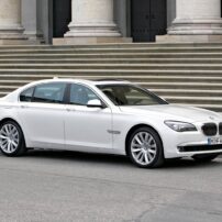 2023 BMW 760i