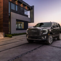 2023-GMC-Yukon-Denali-Ultimate-exterior.jpg