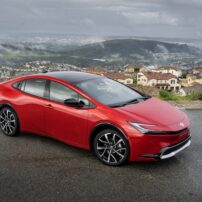 2023_PriusPrime_XSE_SupersonicRed_007.jpg