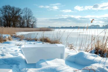 Element Plunge tub from Valley Acrylic