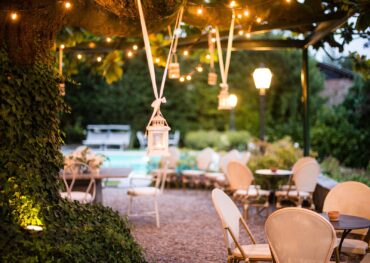 outdoor party decor