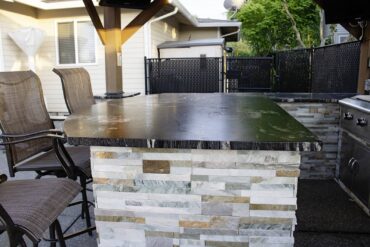 Outdoor Kitchen