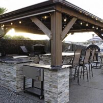 Outdoor Kitchen