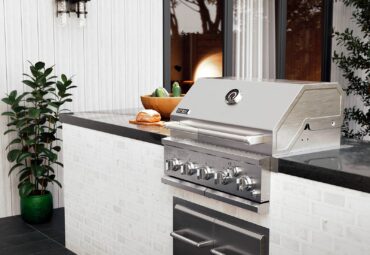 Outdoor Kitchen