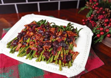 Asparagus with Cranberry Sauce