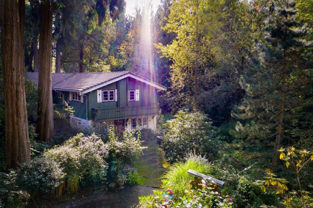 Chalet in the Woods