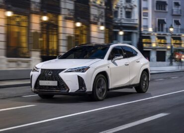 2025 Lexus UX 300h