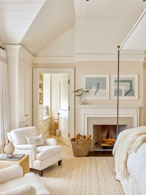Interior design: Dara Stern. Styling: Philippa Brathwaite. Architecture: Robert A.M. Stern Architects (Photo courtesy Eric Piasecki)