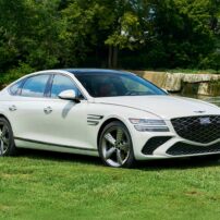 2025 Genesis G80